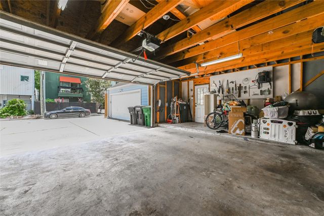1004 Ruthven Street, Houston, TX 77019