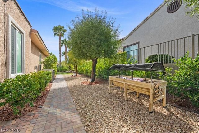 10355 Designata Avenue, Las Vegas, NV 89135