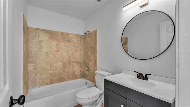 230 PALM AVENUE, Auburndale, FL 33823