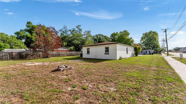 230 PALM AVENUE, Auburndale, FL 33823