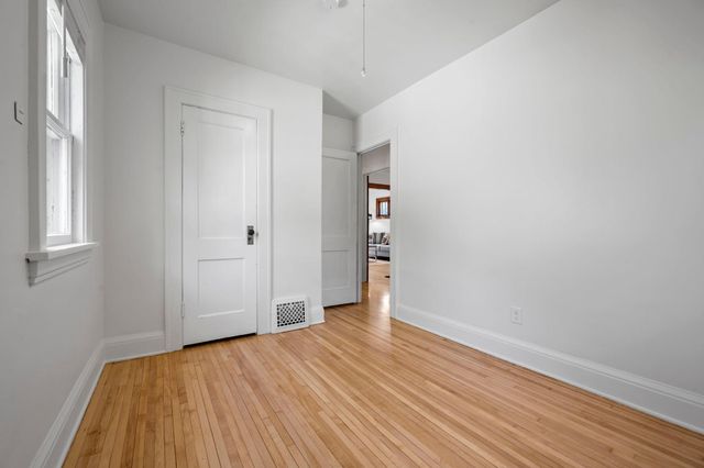 4142 18th Avenue S, Minneapolis, MN 55407
