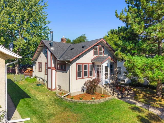4142 18th Avenue S, Minneapolis, MN 55407