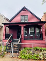 4934 W Iowa Street, Chicago, IL 60651