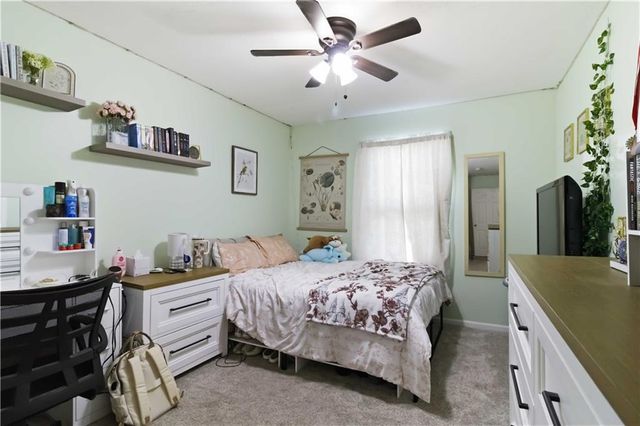 15588 Crestwood Drive, Basehor, KS 66007