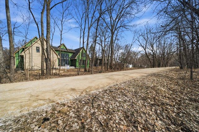 85 Brentwood Avenue, Excelsior, MN 55331