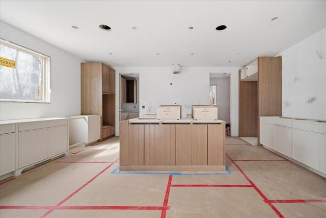 85 Brentwood Avenue, Excelsior, MN 55331