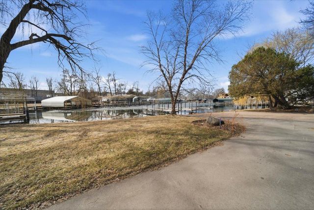 85 Brentwood Avenue, Excelsior, MN 55331