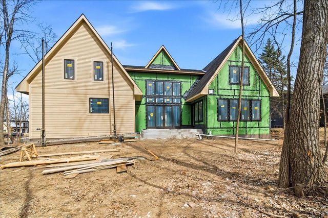 85 Brentwood Avenue, Excelsior, MN 55331