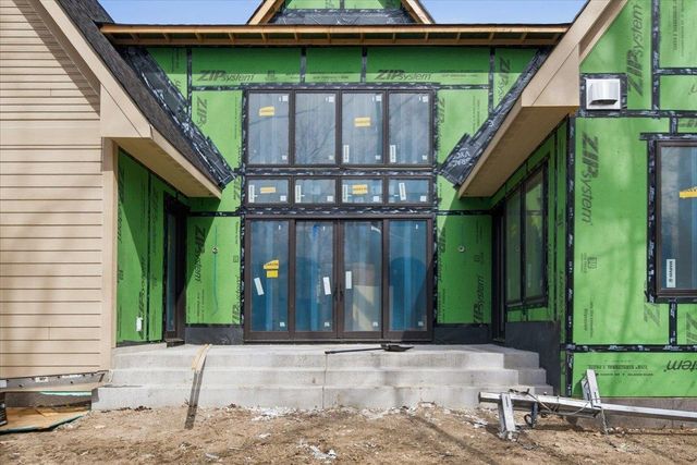 85 Brentwood Avenue, Excelsior, MN 55331