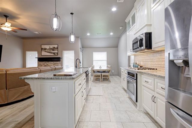 4924 Wister Lane, Edmond, OK 73025