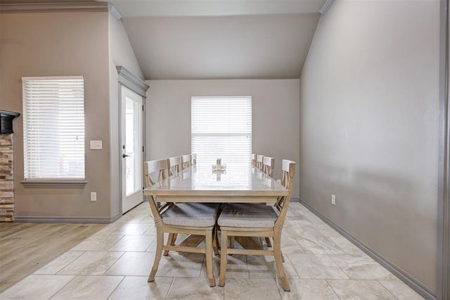 4924 Wister Lane, Edmond, OK 73025