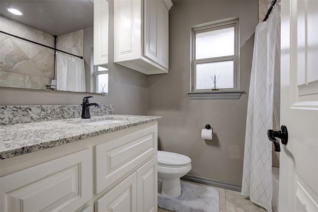 4924 Wister Lane, Edmond, OK 73025