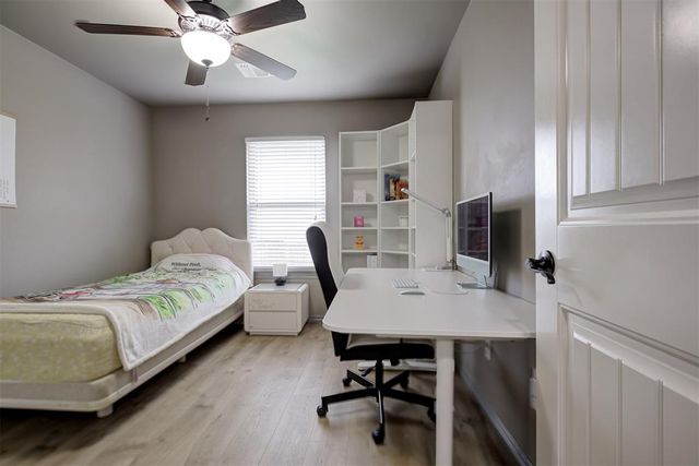 4924 Wister Lane, Edmond, OK 73025