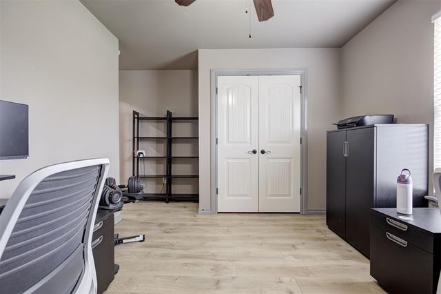 4924 Wister Lane, Edmond, OK 73025