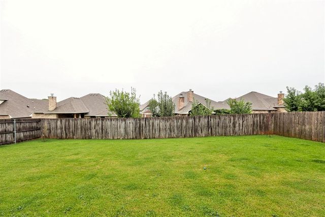 4924 Wister Lane, Edmond, OK 73025