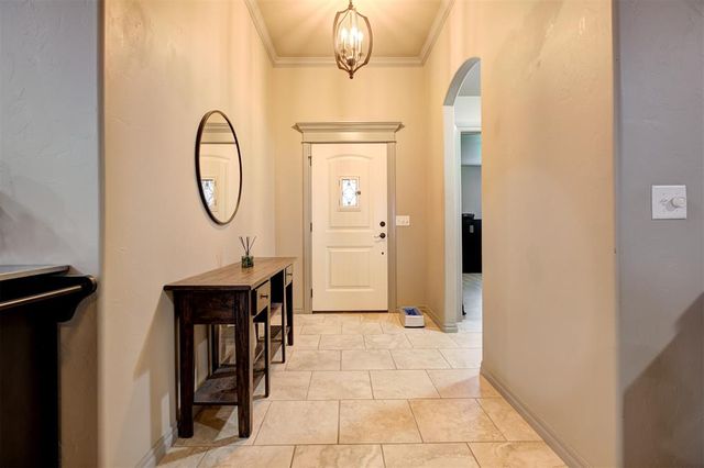 4924 Wister Lane, Edmond, OK 73025