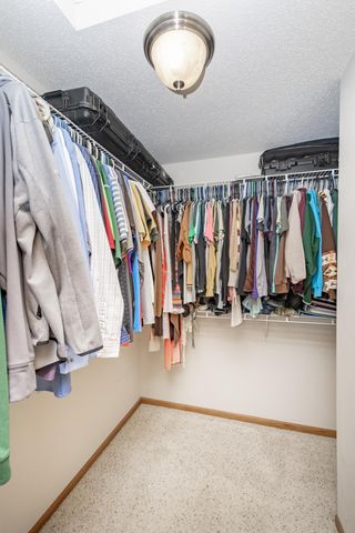 807 16th Avenue W, West Fargo, ND 58078