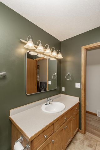 807 16th Avenue W, West Fargo, ND 58078