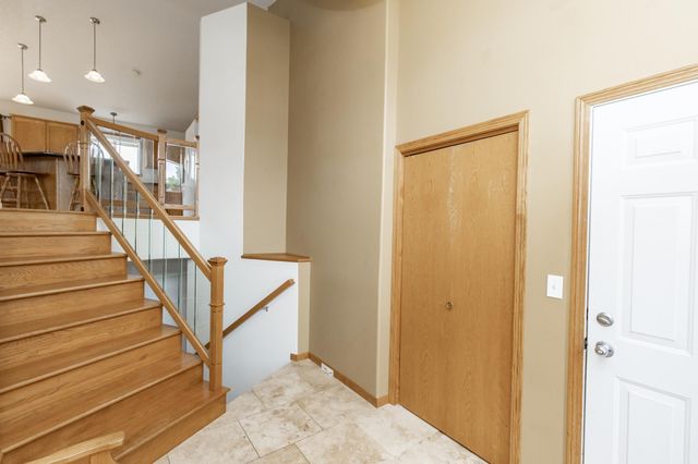 807 16th Avenue W, West Fargo, ND 58078