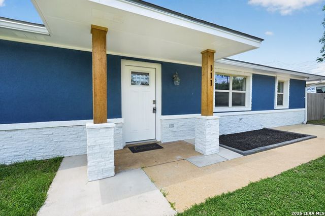 111 Fawn Run, Kerrville, TX 78028