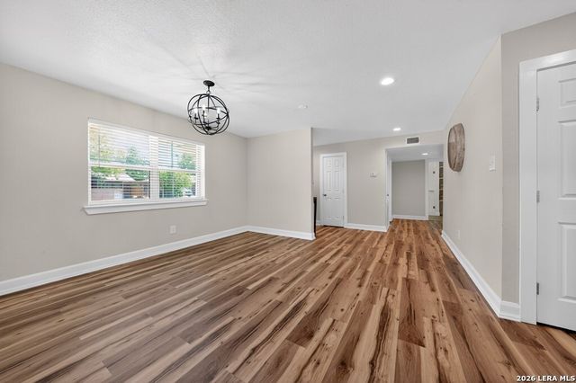 111 Fawn Run, Kerrville, TX 78028