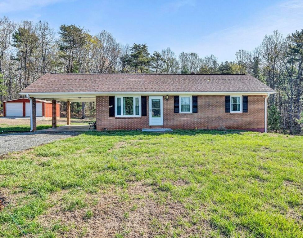 755 Goldmine RD, Glade Hill, VA 24092