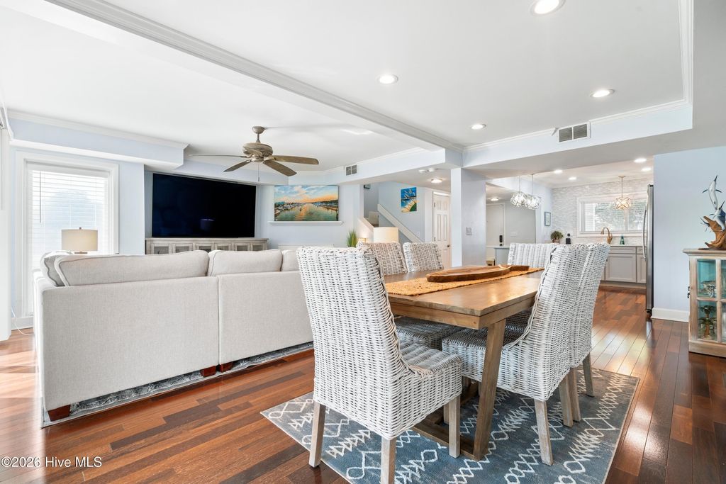 Image 15 of property listing at 124 Lees Cut, Wrightsville Beach, NC 28480