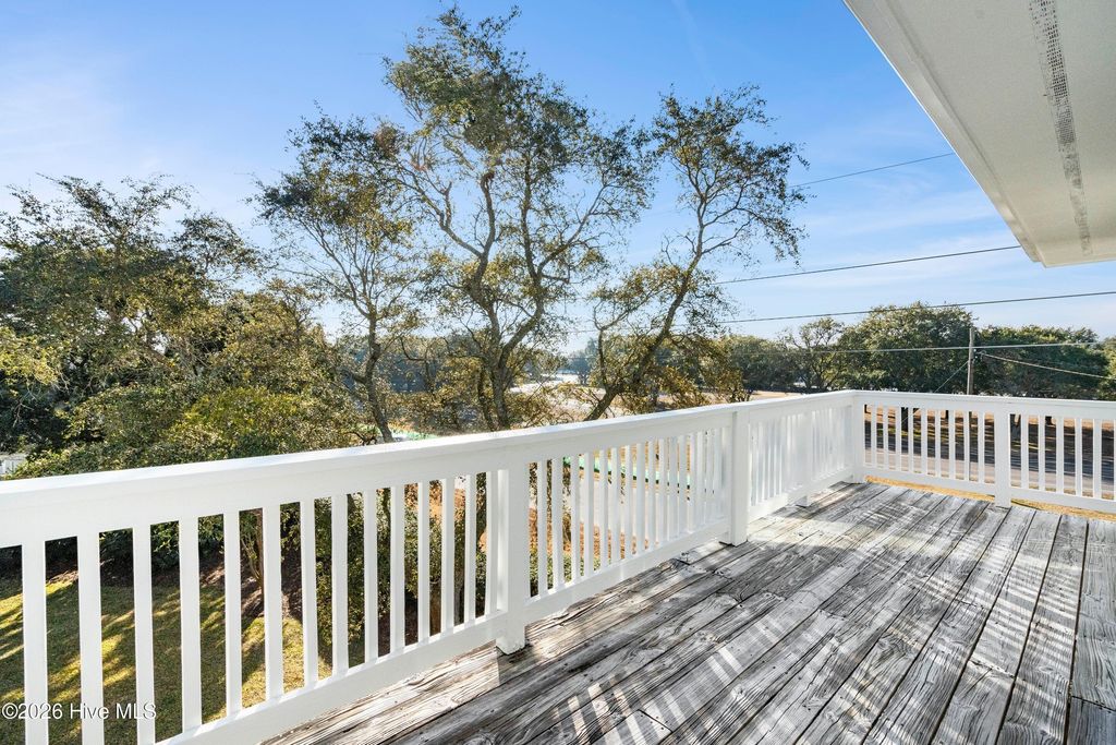 Image 29 of property listing at 124 Lees Cut, Wrightsville Beach, NC 28480