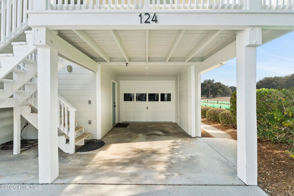 Image 4 of property listing at 124 Lees Cut, Wrightsville Beach, NC 28480