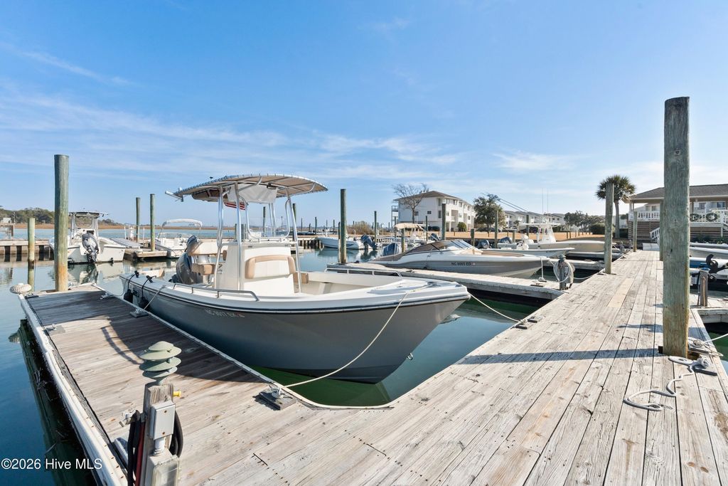 Image 5 of property listing at 124 Lees Cut, Wrightsville Beach, NC 28480