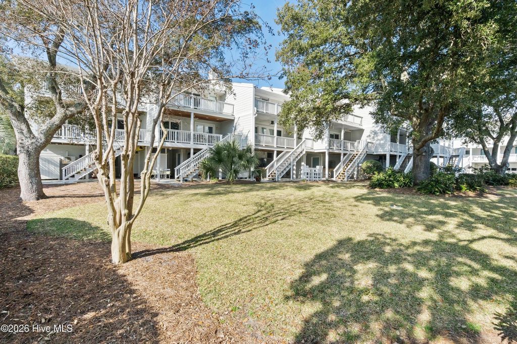 Image 6 of property listing at 124 Lees Cut, Wrightsville Beach, NC 28480