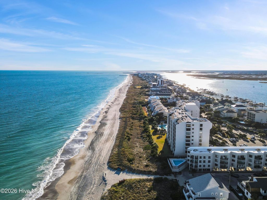 Image 65 of property listing at 124 Lees Cut, Wrightsville Beach, NC 28480