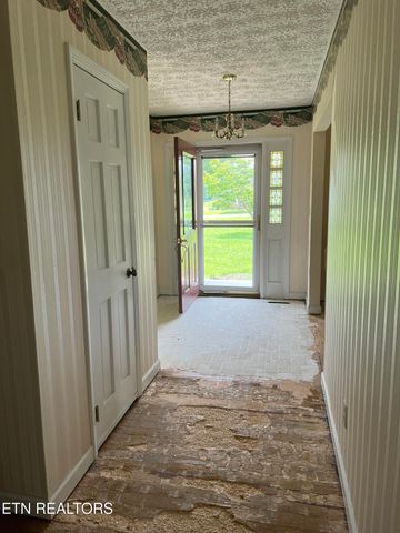 2806 Vicksburg Lane, Strawberry Plains, TN 37871