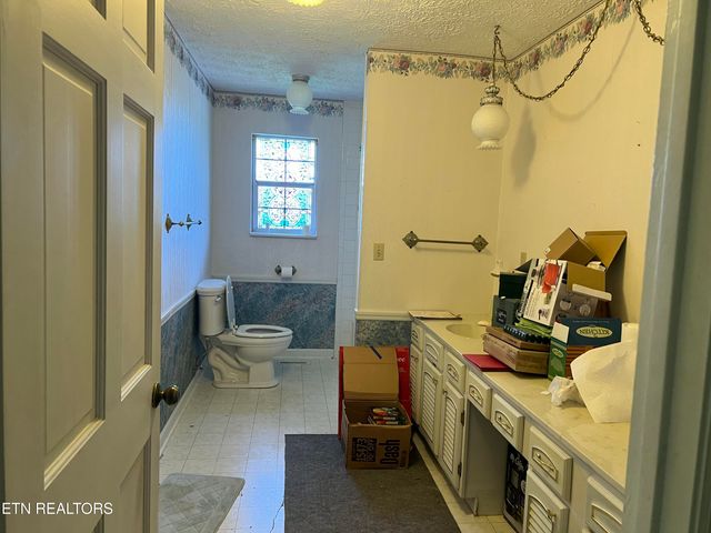 2806 Vicksburg Lane, Strawberry Plains, TN 37871