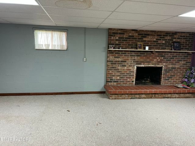 2806 Vicksburg Lane, Strawberry Plains, TN 37871