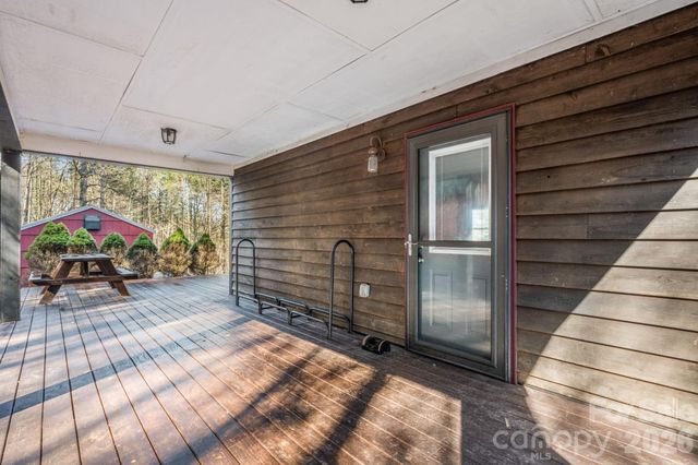 1481 Levi Lane, Lenoir, NC 28645