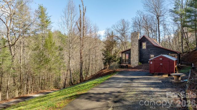 1481 Levi Lane, Lenoir, NC 28645