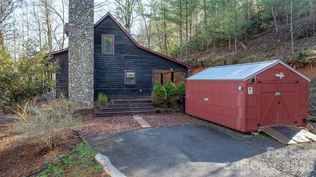 1481 Levi Lane, Lenoir, NC 28645