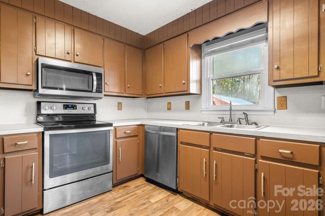 1481 Levi Lane, Lenoir, NC 28645