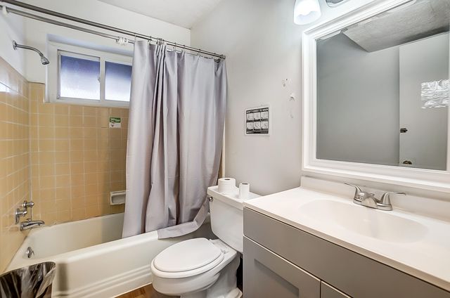 325 W Columbia Street 325 W Columbia Street, Springfield, OH 45504