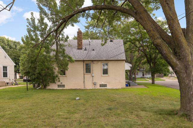 1111 Breen Street, Saint Paul, MN 55106