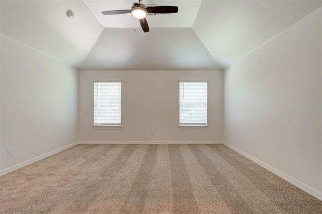 12044 Rockbed Drive, Yukon, OK 73099