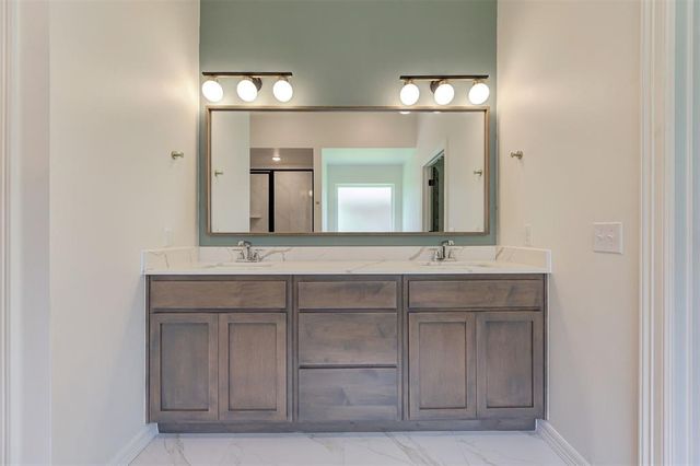 12044 Rockbed Drive, Yukon, OK 73099