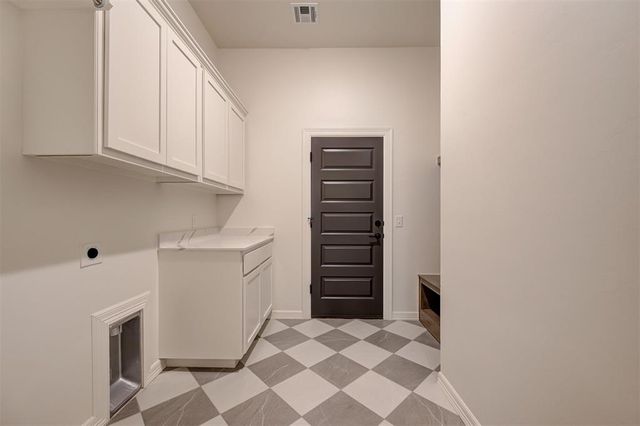 12044 Rockbed Drive, Yukon, OK 73099
