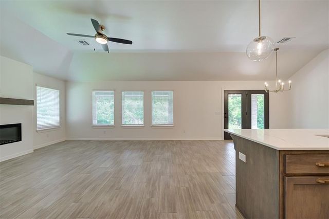 12044 Rockbed Drive, Yukon, OK 73099
