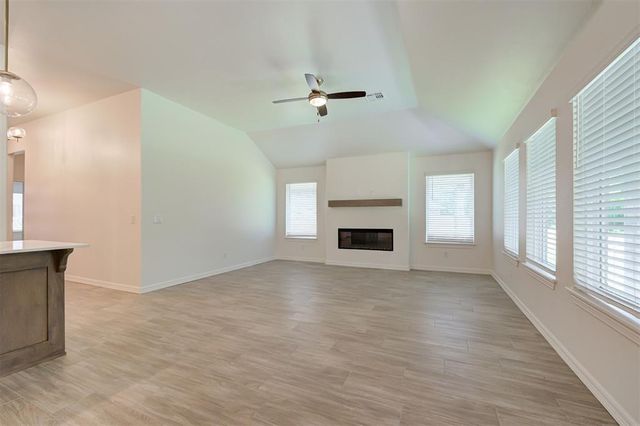 12044 Rockbed Drive, Yukon, OK 73099