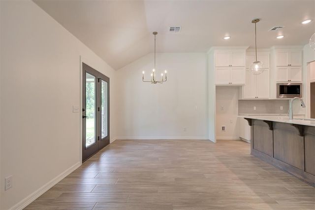 12044 Rockbed Drive, Yukon, OK 73099