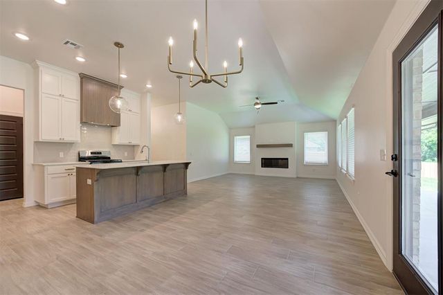 12044 Rockbed Drive, Yukon, OK 73099