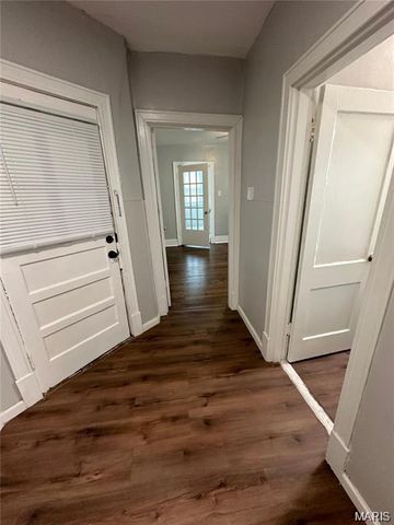 4950 Lindenwood Avenue 1st Floor, St Louis, MO 63109