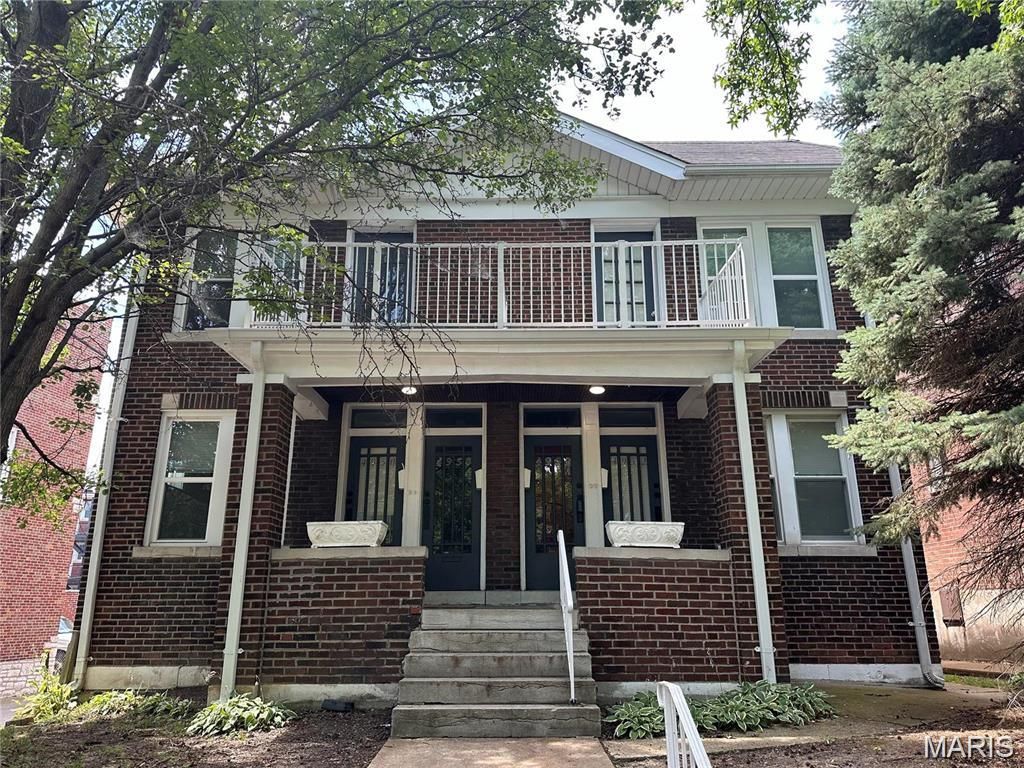 4950 Lindenwood Avenue 1st Floor, St Louis, MO 63109